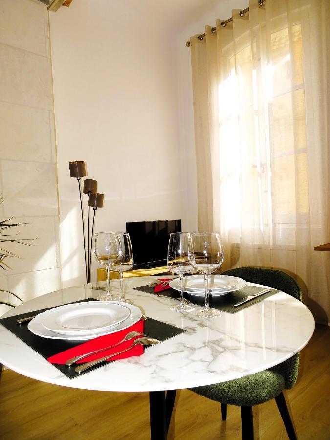 Augustins Fountain Studio Cosy Aix Centre Historique A 3 Minutes De Cours Mirabeau -Wifi-Smart Tv-Rue Calme Aix-en-Provence Eksteriør bilde